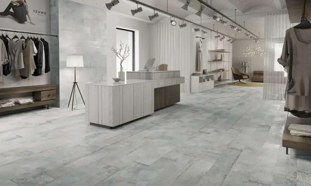 Интерьер Peronda Plate