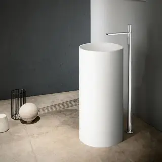 Fantini Milano Смеситель для раковины, напольный, излив: 250 мм, цвет: хром