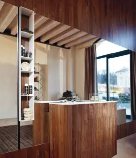 Пенал встраиваемый открытый, 4 полки, несущая конструкция из кориана, задняя стенка - зеркало, 18*19*h178, cemento-ecomalta