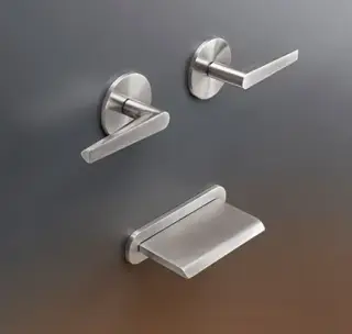 Смеситель для ванны CEA Flag FLG24S СТАЛЬ SATIN