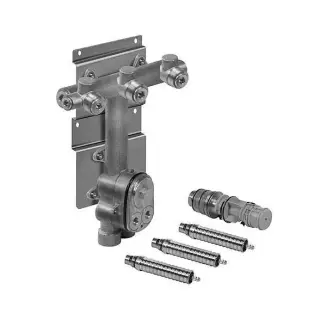 Внутренняя часть термостата с 3-мя вентилями