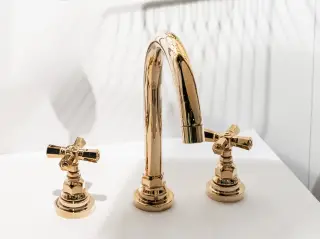 Смеситель для раковины Nicolazzi AGORA 2308GF45IN English Gold