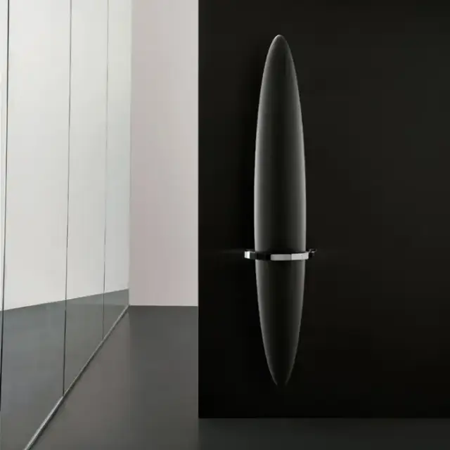 Antrax Blade Полотенцесушитель электрический 25x170H см, цвет: черный матовый