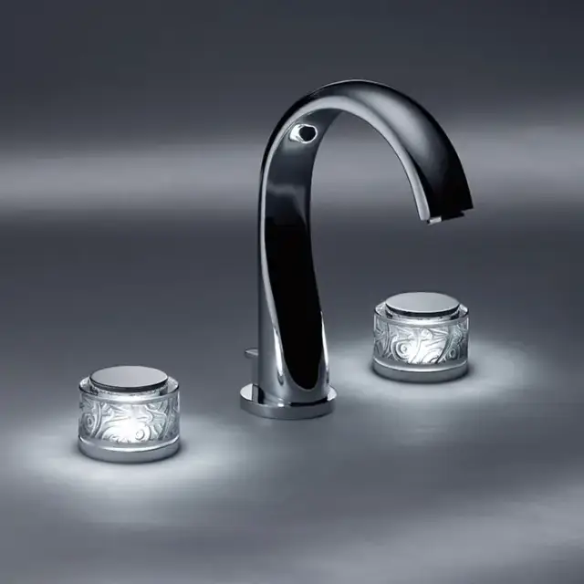 THG Paradise Смеситель для раковины на 3 отверстия, ручки с подсветкой, с донным клапаном, цвет: хром