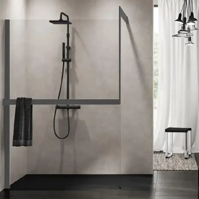 Novellini Kuadra H Душевое ограждение 160х200cм., с свободным входом, Sx, с настенным кронштейном, с полотенцедержат, стекло прозрачное, цвет: Silver