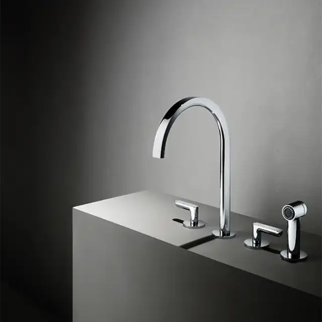 Fantini Icona Deco Смеситель для кухни, 4 отв, без донного клапана, излив 215мм, с ручн душем, цвет: хром