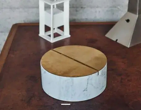 Контейнер для салфеток Agape CONSTELLATION ACOM0305MC Белый/латунь