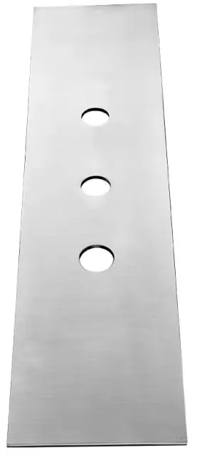 Пластина на 3 отверстия для монтажного бокса. 69*17