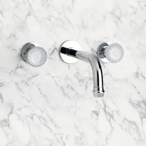 Настенный смеситель для раковины Oasis Venice