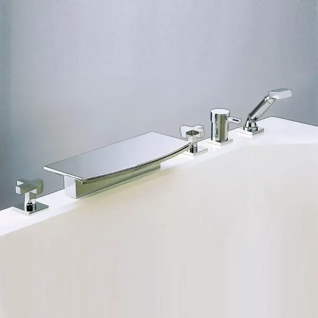 Смеситель для ванны THG Beluga G1T.A02.1122/E хром