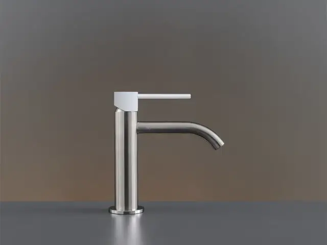 Смеситель для раковины CEA Gastone GAS01GS сталь матовая/ grigio antracite