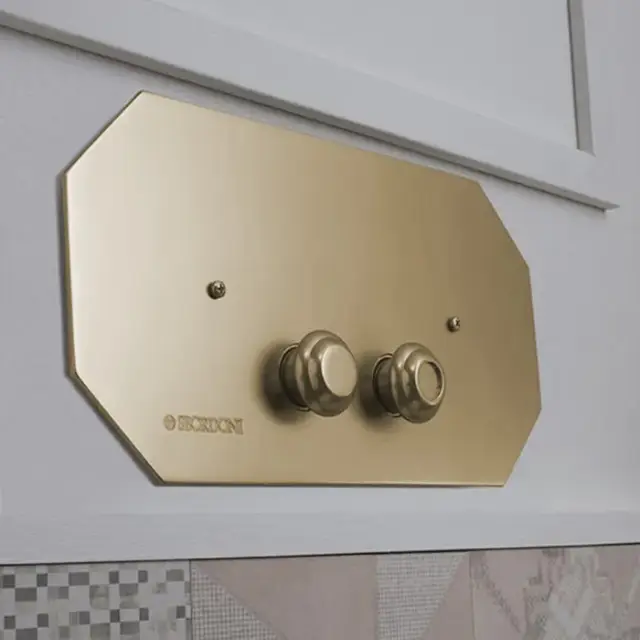 Sbordoni Romana Панель с кнопками двойного смыва, цвет бронза SB071BR