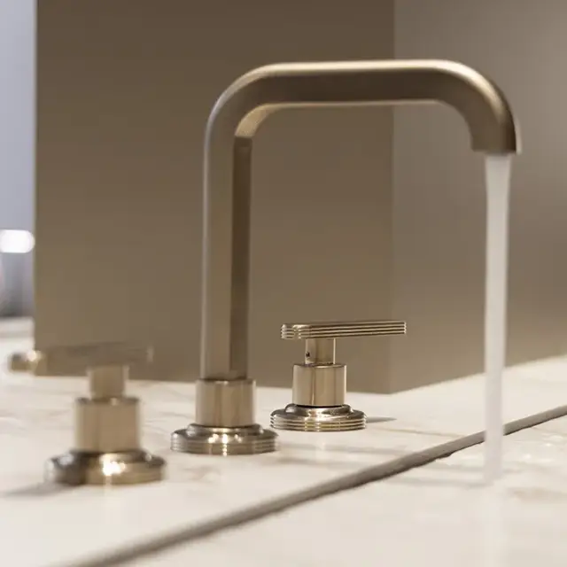 Fima Carlo Frattini Park Lane Смеситель для раковины, на 3 отвер, д/к, излив 15 см, цвет: champagne F1301HL