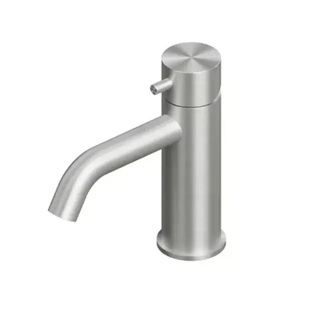 QuadroDesign Source Смеситель для раковины на 1 отв без д/к излив 12,4 цвет: brushed stainless steel 1201AS